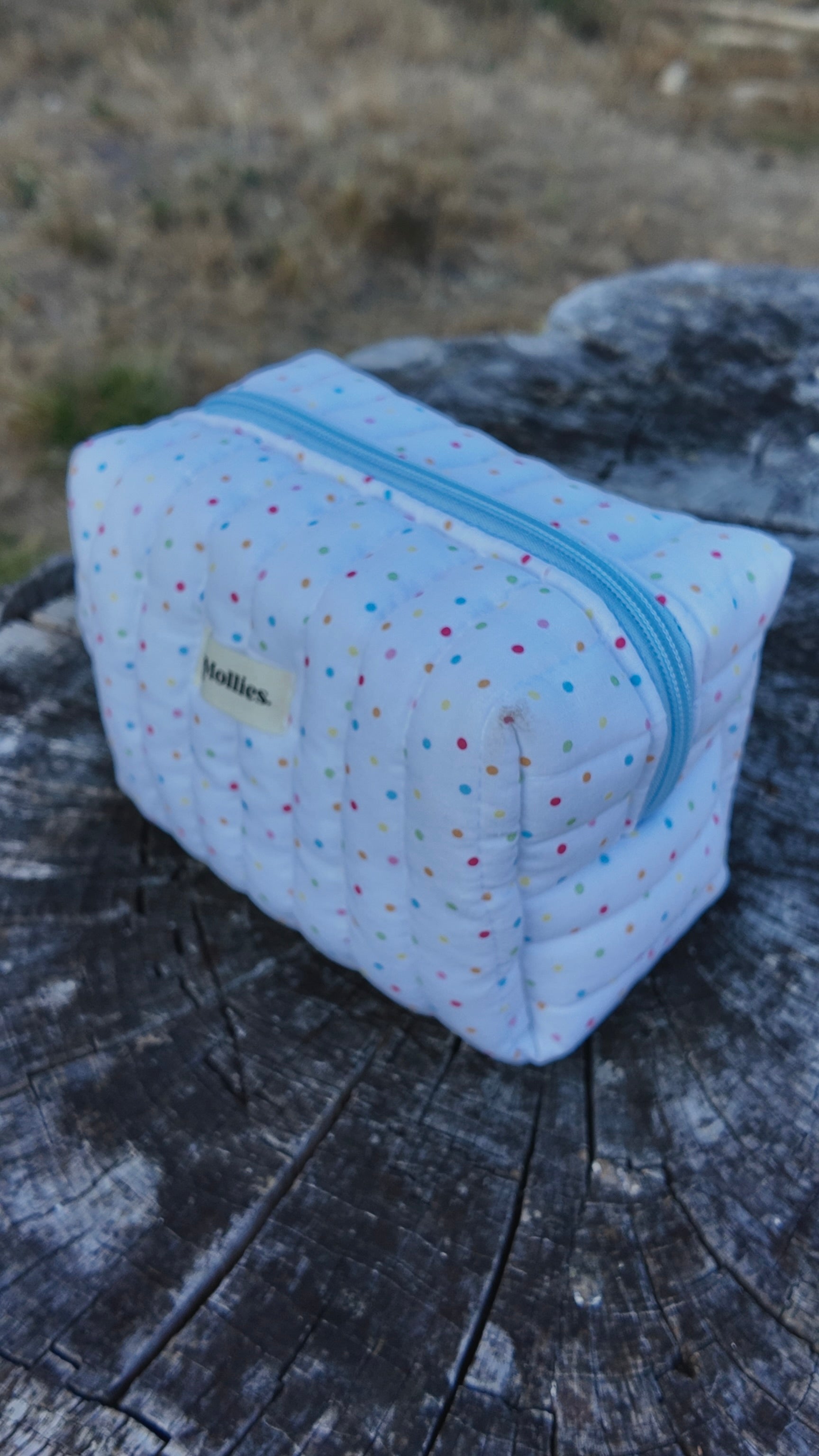 Neceser Box Mediano  -  Blanco Topitos de Colores